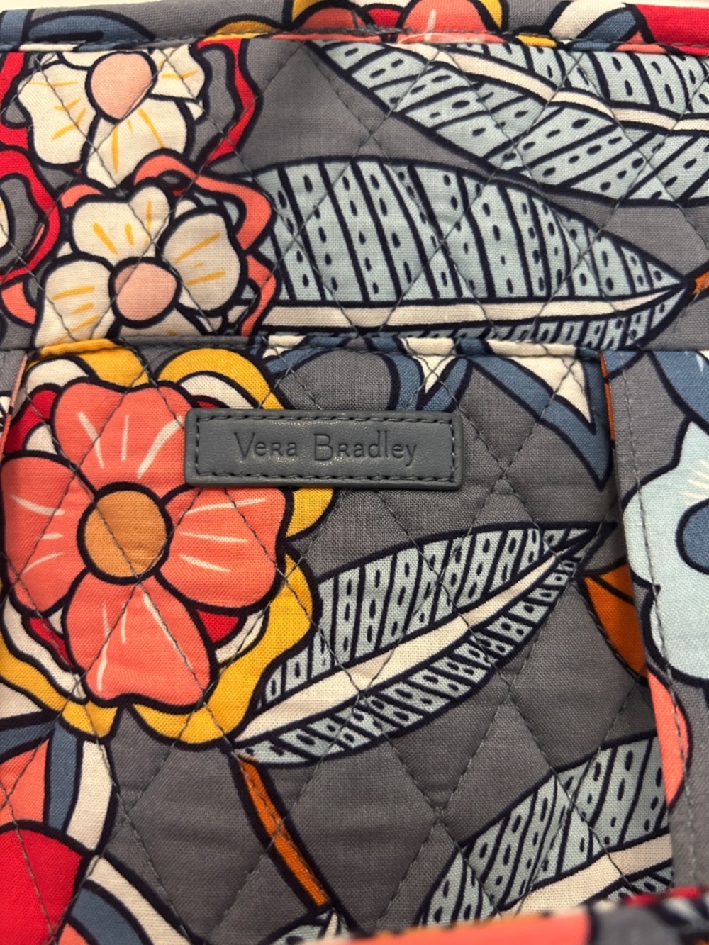 Vera Bradley Hanging Travel Organizer Gray Quilted Floral - Picture 7 of 10